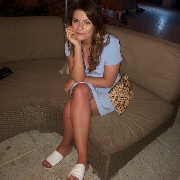 Meet your Posher, Alex - Picture 2 of 3